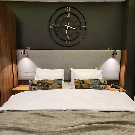 Taksim Landhouse Hotel Central Studio 1 Min to Taksim