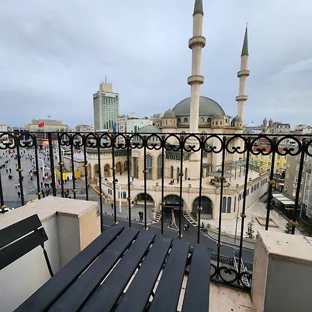 Taksim Landhouse Hotel Central Studio 1 Min to Taksim İstanbul