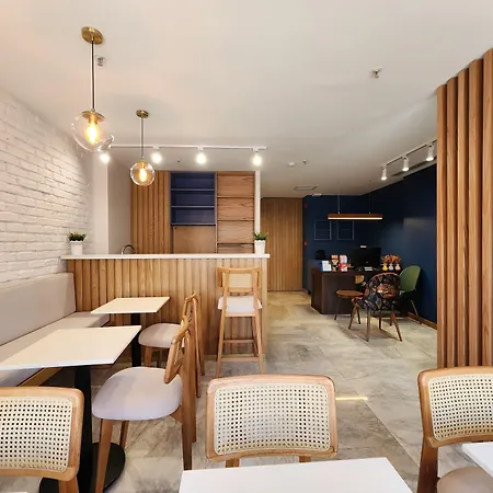 Otel Taksim Landhouse Hotel Central Studio 1 Min to Taksim İstanbul