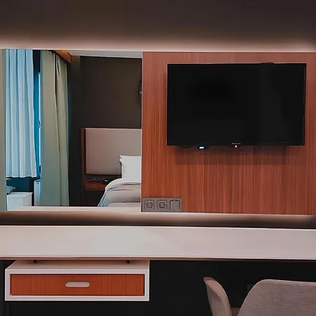 Taksim Landhouse 1 Min To Taksim Square 4* Stambuł