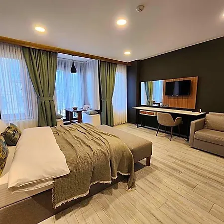 Taksim Landhouse 1 Min To Taksim Square Hotel 4*