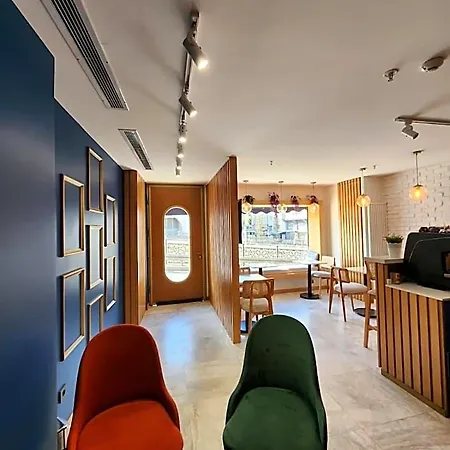 Hotel Taksim Landhouse 1 Min To Taksim Square