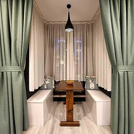 Hotel Taksim Landhouse 1 Min To Taksim Square 4*