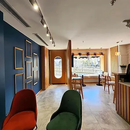 Hotel Taksim Landhouse 1 Min To Taksim Square 4*