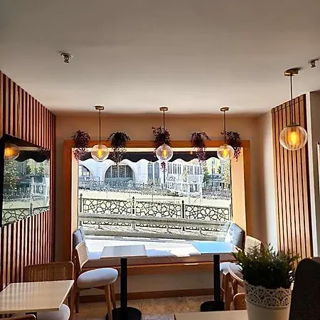 Taksim Landhouse 1 Min To Taksim Square 4* Stambuł