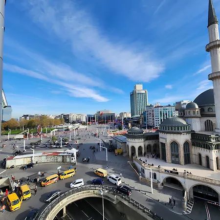 Taksim Landhouse 1 Min To Taksim Square