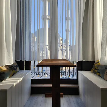 Taksim Landhouse 1 Min To Taksim Отель