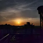 Taksim Landhouse 1 Min To Taksim Otel İstanbul